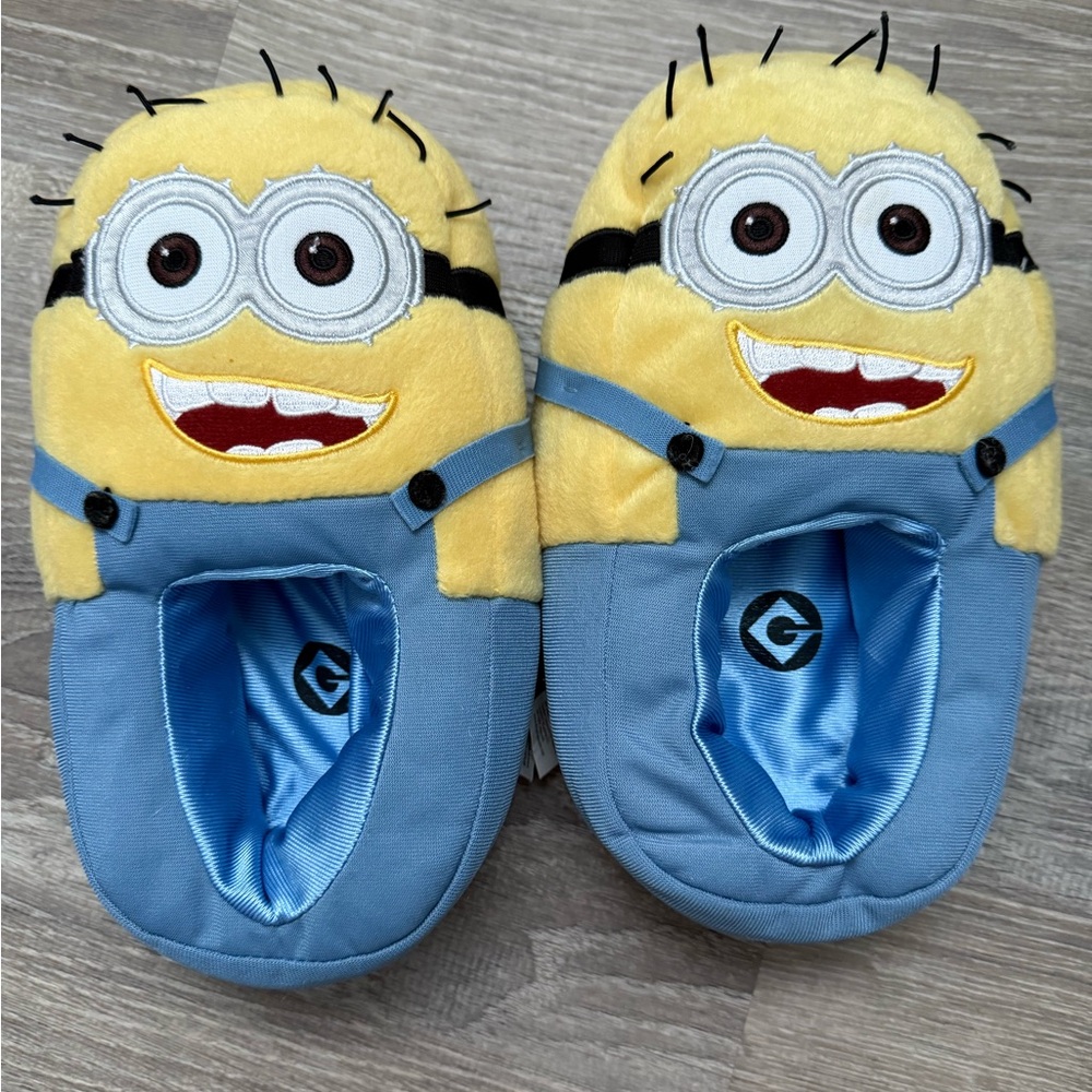 Minions Slippers!